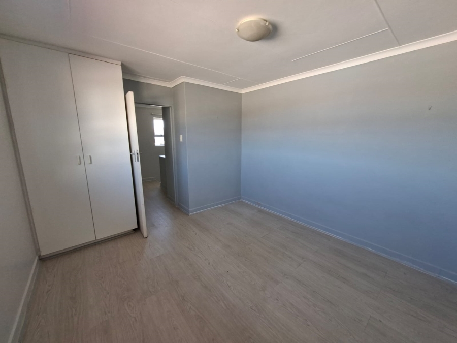 2 Bedroom Property for Sale in Hartenbos Central Western Cape